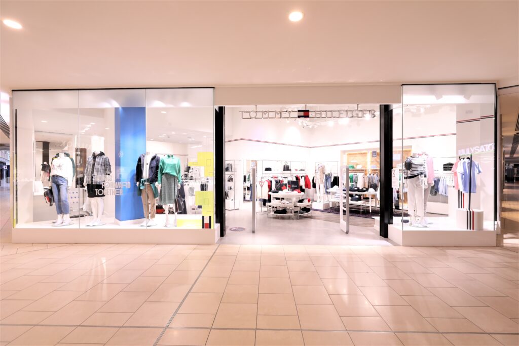 Tommy store at - Retail Focus - Retail Design